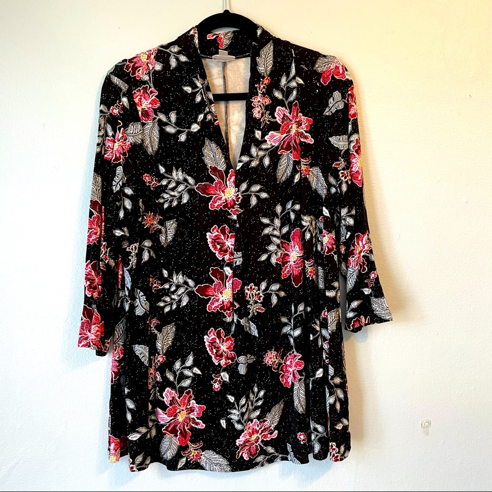 Avenue 14/16 three quarter sleeve floral top